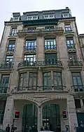 Maison Aimé devenue Société Générale au no 42-44.