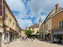 La place Guignault, dans le centre historique.