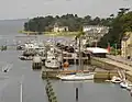 L'estacade entourée de bateaux du Port-Rhu.