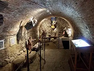 Cave voûtée.