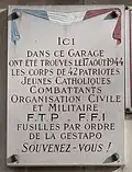 65 rue Chardon-Lagache, devant le garage où les corps ont été transportés.