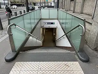 Escalier secondaire de l'accès no&nbsp;6.
