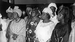 Amicale des Legoffiennes (Mariama Bâ à gauche) dans les années 1970.
