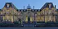 La préfecture pendant l'Heure bleue.