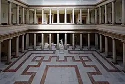 Au palais de justice d'Aix-en-Provence[Note 6] le couple Colombey apprend que son mariage est déclaré « putatif ».