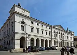 L'hôtel de Ville (Palazzo Municipale).