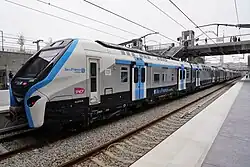 Z 58000 stationné sur la voie C.