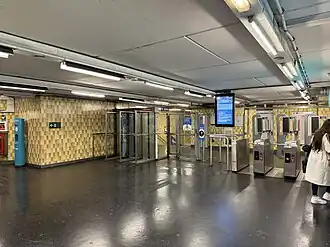 Salle voyageurs.