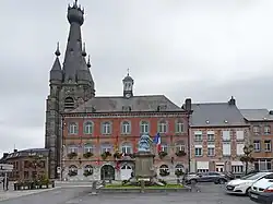 Église Saint-Pierre-Saint-Paul de Solre-le-Château