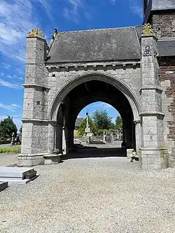 Vue méridionale du porche.