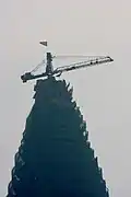 Le sommet de l'immeuble en 2008.