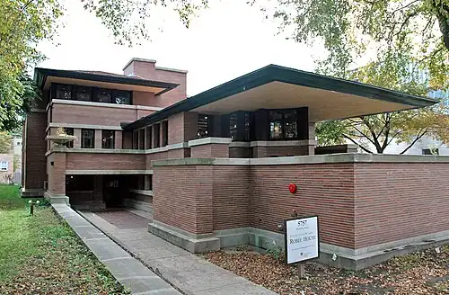 Façade arrière, entrée.