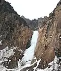 Les chutes de Koryong en hiver.