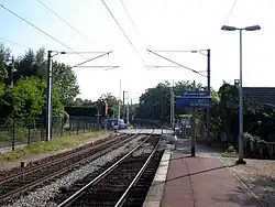 Passage à niveau au sud-ouest des quais.