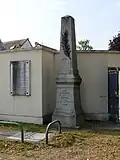 Le monument aux morts de la guerre de 1870.