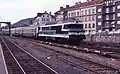 La 72030 arrive en gare d’Épinal (juin 1991).
