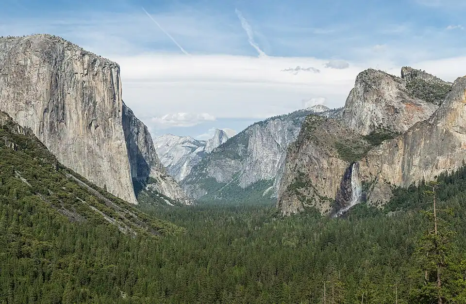 Vallée de Yosemite depuis Tunnel View.