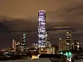 Vue nocturne de la tour Colpatria.
