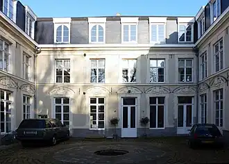 Cour de l'Hôtel de Tenremonde