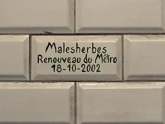 Carreau en souvenir de la rénovation des couloirs.