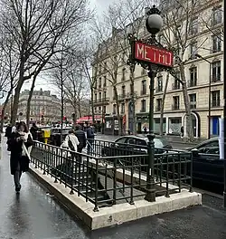 L'accès no&nbsp;1 « Boulevard Malesherbes ».