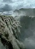 La puissante Dettifoss.