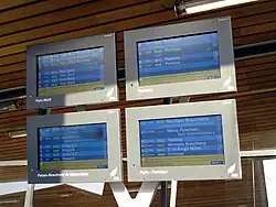 Tableau d'affichage des trains au départ.