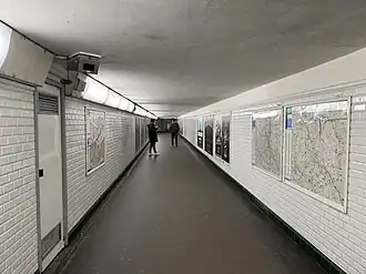 Couloir sous la place des Ternes.
