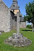 La croix de cimetière.