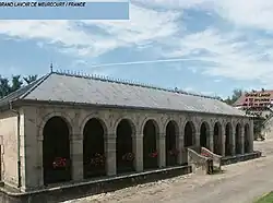 Lavoir collectif.
