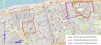 Tracés d'enceintes anciennes reportés sur le plan moderne d'une ville