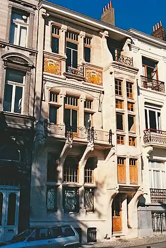 Façade.