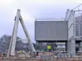 La flèche en attente d’être montée au sommet.