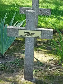 Tombe de Pierre Dame.