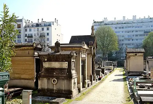Allée principale.