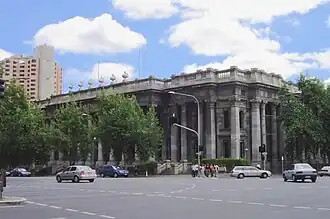 Parliament House avec l'InterContinental Hotel