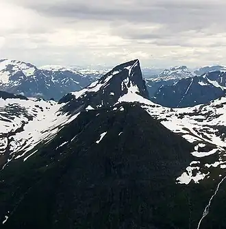 Vue du Jakta depuis le Slogen.