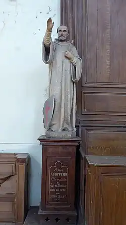 Statue de saint Adjuteur chevalier de Terre-Sainte souffre dans les fers pour Jésus-Christ.