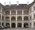 Cour