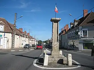 Vue vers la route de Bourges qui est plein Nord.