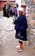 Pèlerins, monastère de Tsourphou, 1993.
