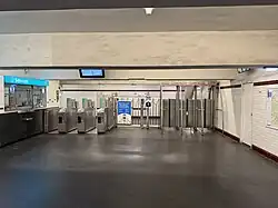 Vue du hall d'accueil de la station.