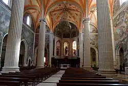 Intérieur.