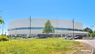 Le palais, côté boulevard Yves Guillou.