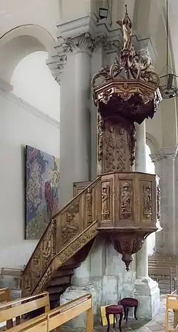 Chaire à prêcher.