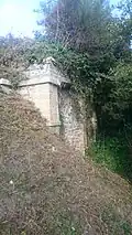 La culée subsistante. (Oct. 2015)