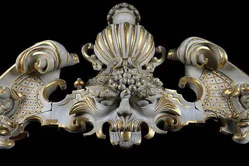 Détail d'un des dessus-de-porte de la salle de bal (1865)