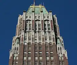 Sommet de l'édifice
