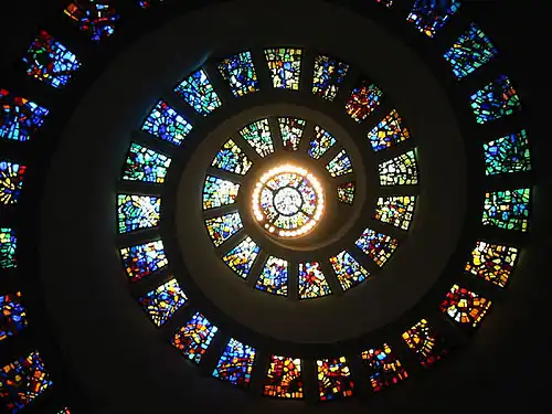Intérieur de la Chapelle de Thanks-Giving Square, Dallas, Texas, 1976, Gabriel Loire.