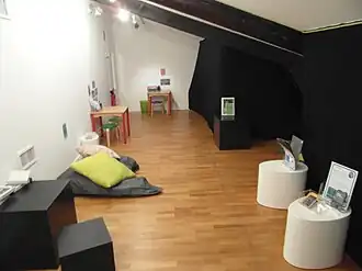 Salle d'activité ludique consacrée aux enfants.